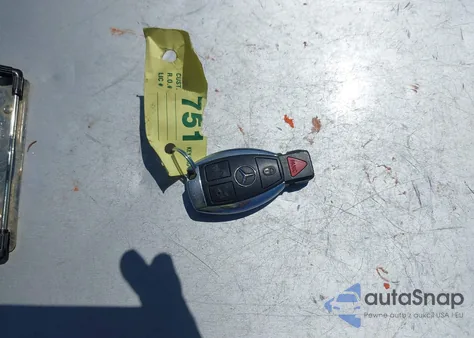 2010 Mercedes-Benz E 350 4Matic из США, поврежденный, VIN WDDHF8HB9AA137803